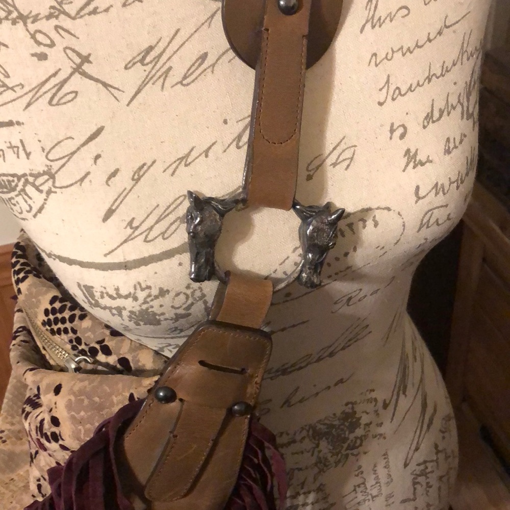 Ariat Santa Fe hobo fringe purse - Picture 9 of 13